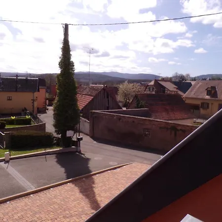 Hébergement de vacances Maison Cosy Au Centre Du Village Sommerau