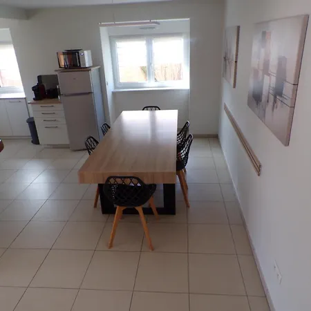 Le Mamama, Maison Cosy Au Centre Du Village Holiday home